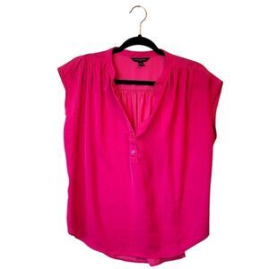Banana Republic Women's Bright Pink Flowy Satin Blouse Size S